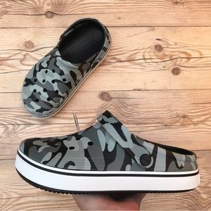 Crocs Off Court Camo Redux Clog
